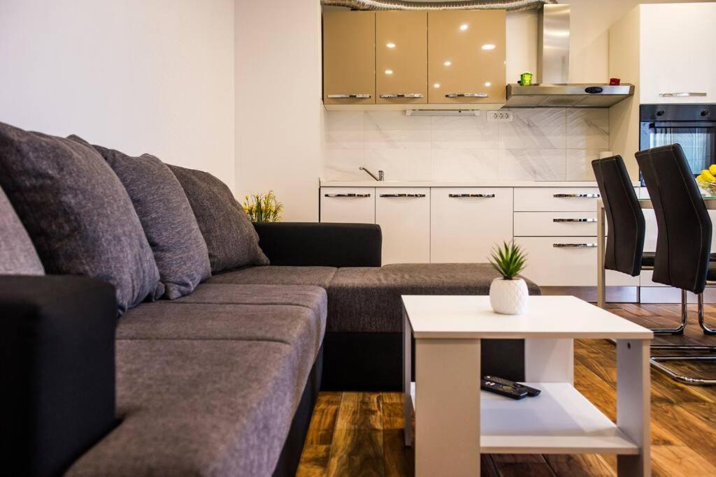 Apartment Faith Split Ngoại thất bức ảnh